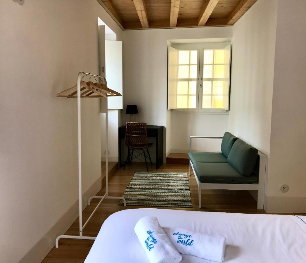 Change The World Hostels - Coimbra - Almedina Bagian luar foto